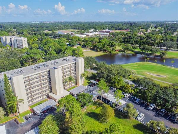 Cove Cay Golf Course - 800 Cove Cay Dr
