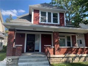 Building Photo - 3621 N Kenwood Ave