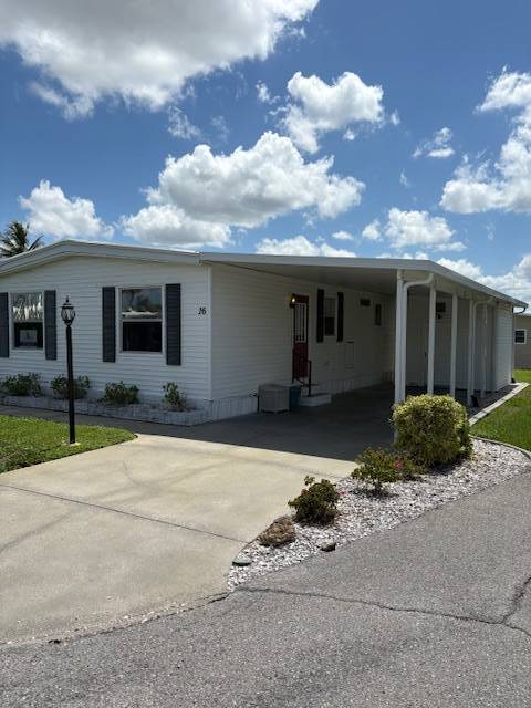 Building Photo - 16 Falla Ct