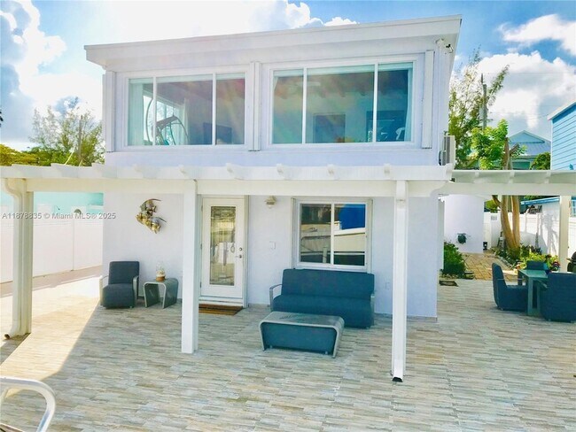 Foto del edificio - 30 Jean La Fitte Dr