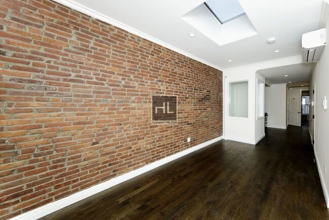 Building Photo - Second Avenue in Yorkville