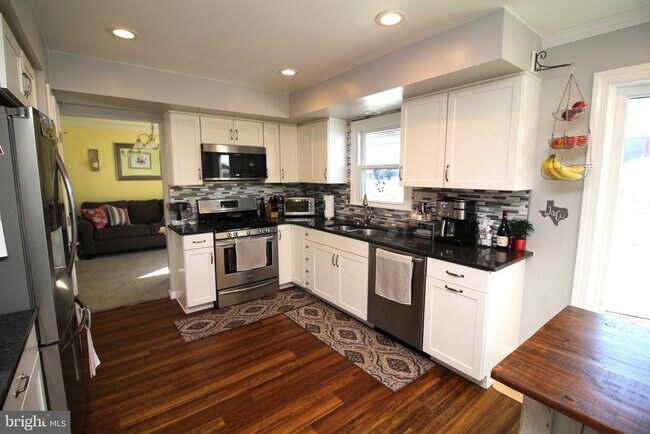 Building Photo - 1306 Fredrick Blvd