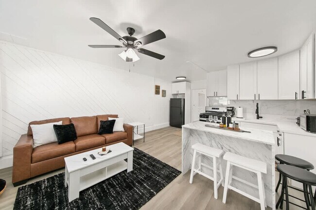 Foto del edificio - 129 Maple Ave