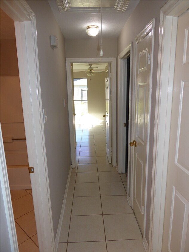 Building Photo - 6419 Diamond Rock Dr