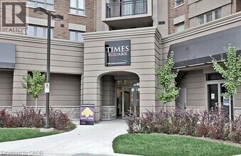 Building Photo - 5327 Upper Middle Rd