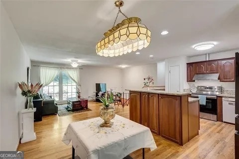 Building Photo - 3990 Admiral Dr