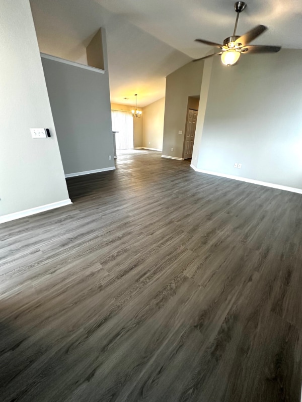 Building Photo - 896 Silvercrest Dr