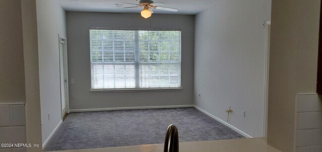 Building Photo - 10550 Baymeadows Rd