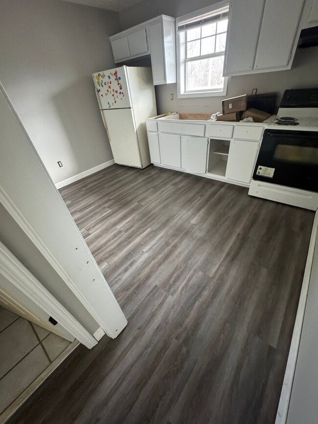 Building Photo - 1282 Fairground Rd