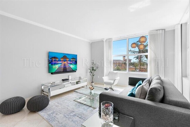 Foto del edificio - 2110 N Ocean Blvd