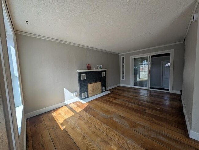 Foto del edificio - 140 Park St E