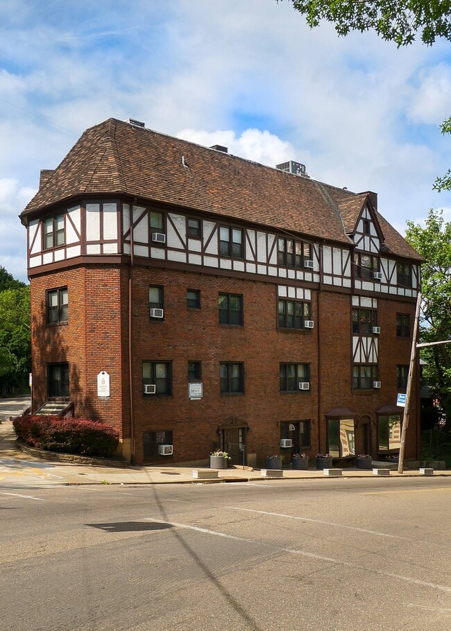 Building Photo - The Schenley Arms