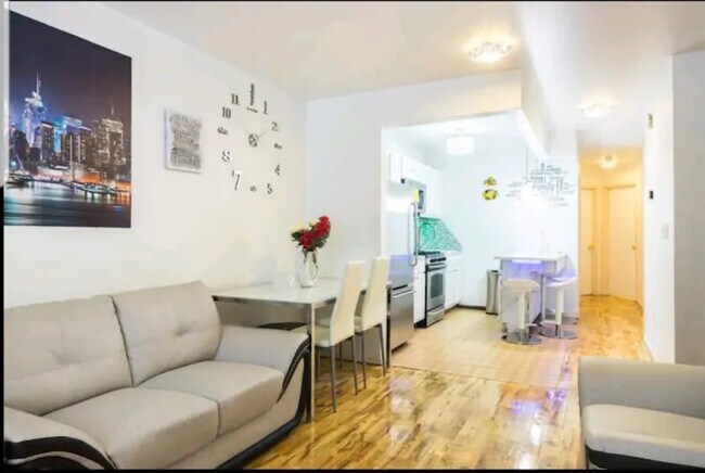 Foto del edificio - 620 Willoughby Ave