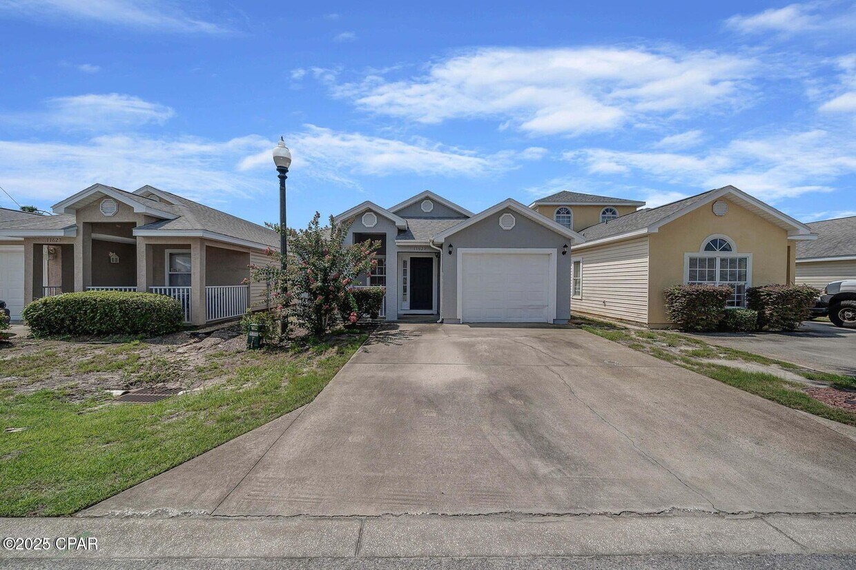 Foto principal - 11629 Sand Castle Ln
