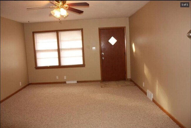 Foto del edificio - Jarvis Duplex