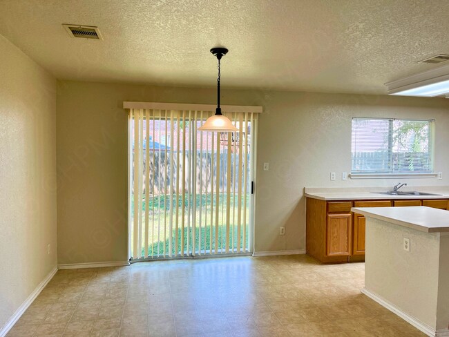Foto del edificio - Move-In Special. ½ off the first full month's rent with a 12-month lease.