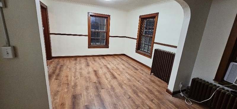 Building Photo - 208 W Sycamore St