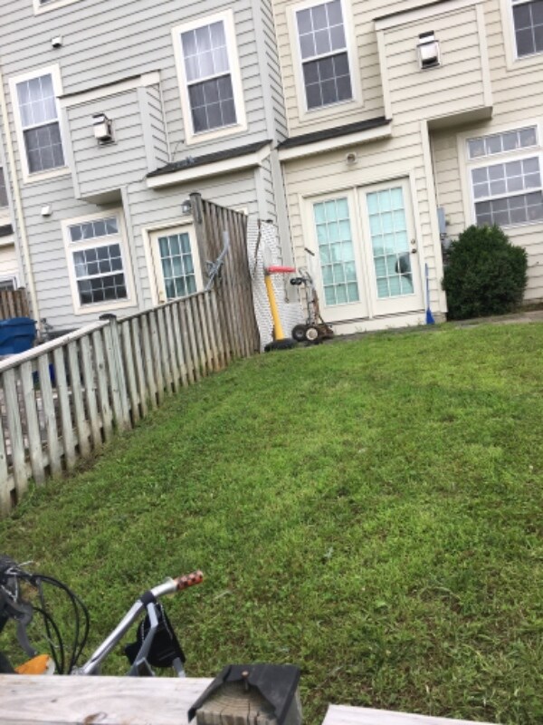 Primary Photo - 20951 Colecroft Square