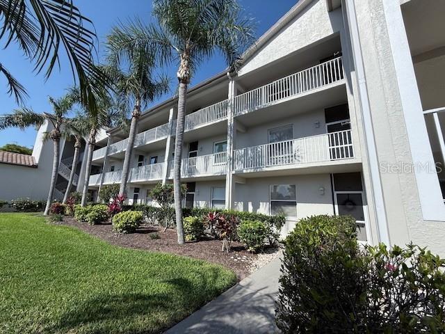 Foto del edificio - 8755 Olde Hickory Ave