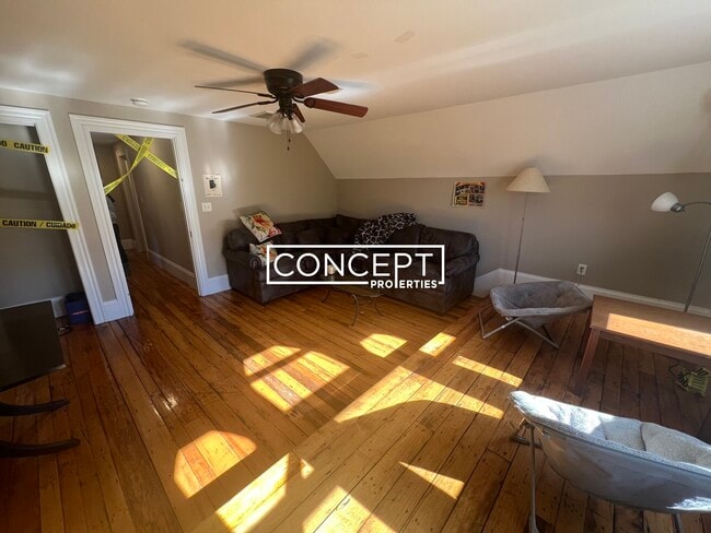 Foto del edificio - 1-A Parker Hill Ter. Unit 3