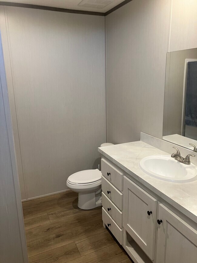 Foto del edificio - 1119 Grubbs Rd