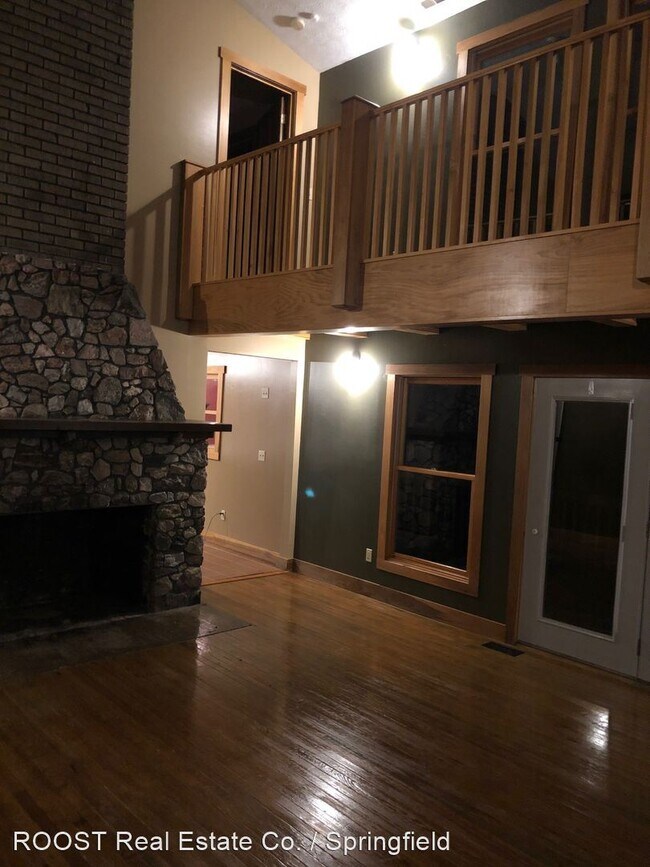 Building Photo - 3 br, 1 bath House - 1030 Old Columbus Road