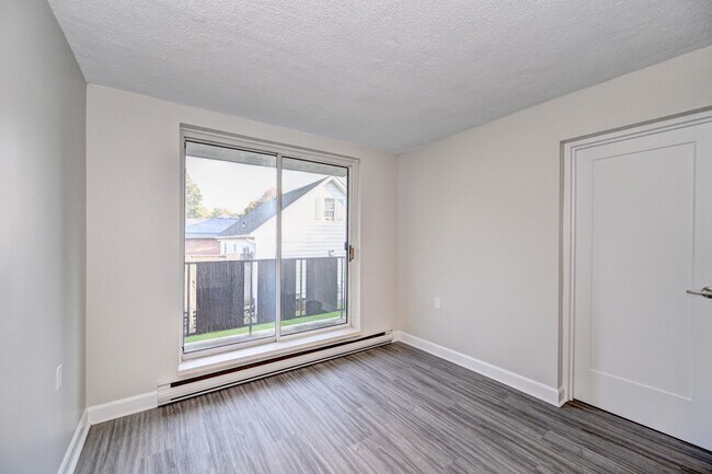 Photo du bâtiment - Egremont Street Apartments