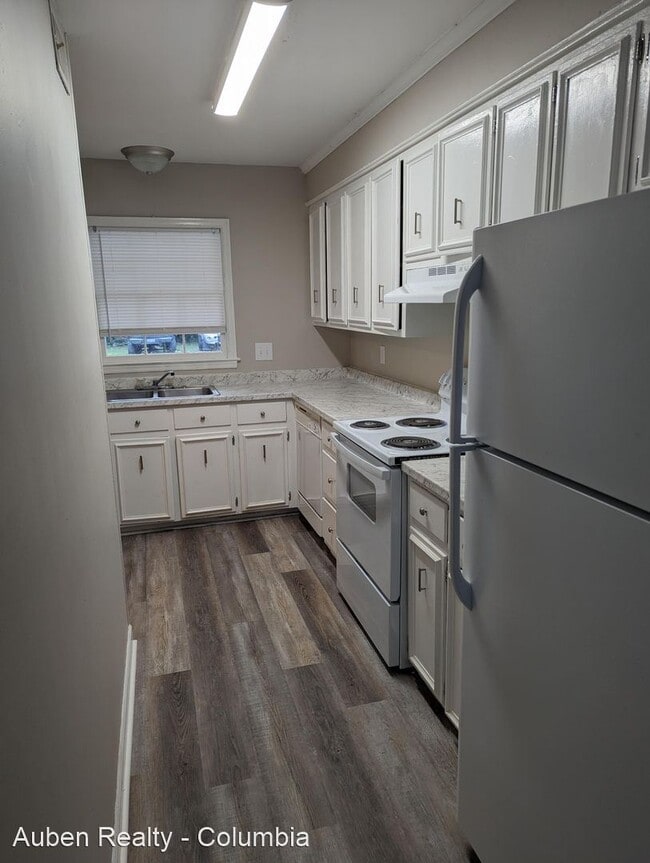 Building Photo - 2 br, 1.5 bath House - 718 Augusta Street ...