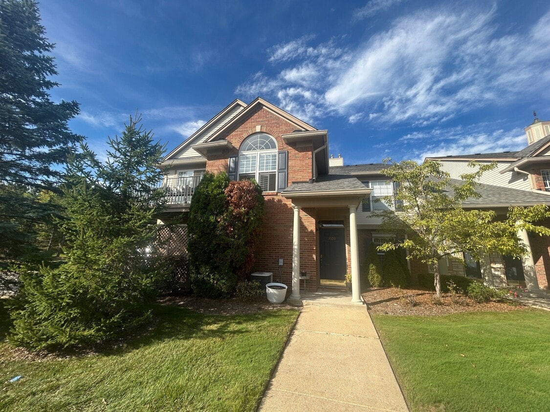 Foto principal - 3608 Oakmonte Blvd