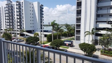 Building Photo - 7933 West Dr