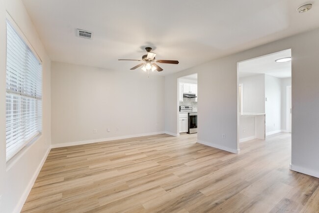 Building Photo - 12507 Rio Bravo St