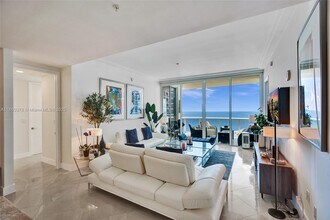 Building Photo - 18101 Collins Ave