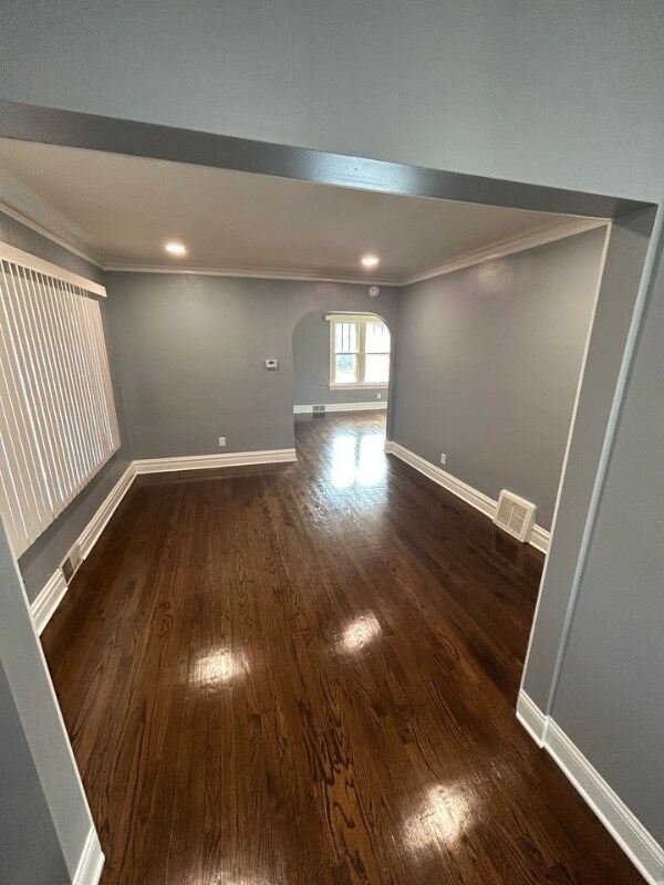 Building Photo - 915 Yeoman St