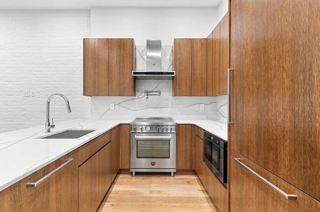 Foto del edificio - 166 1st Ave