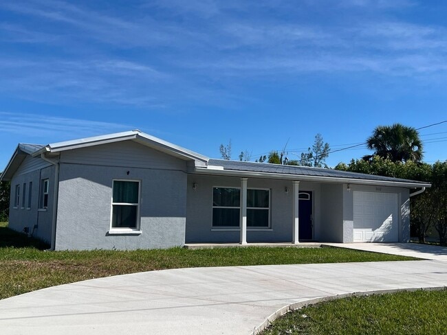 Foto del edificio - 3112 Magnolia Way Punta Gorda FL 33950