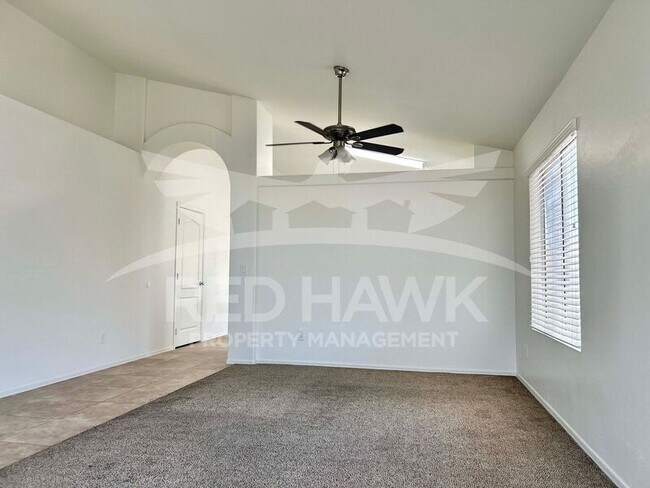 Foto del edificio - 4900 W Harrison St