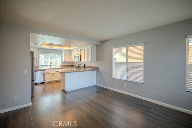 Foto del edificio - 3099 Oakview Ln