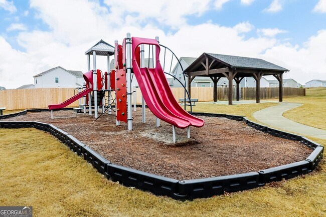 Foto del edificio - 134 Innis Brk Cir