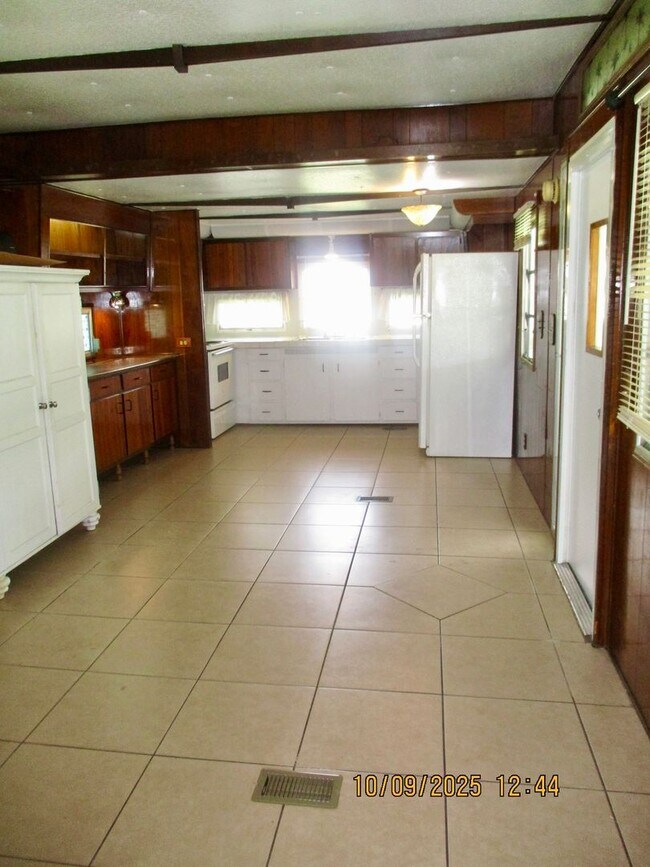 Foto del edificio - Charming 2-bedroom, 1-bathroom home locate...
