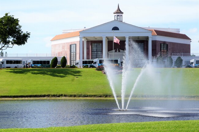 Foto del edificio - 172 Newport Dr