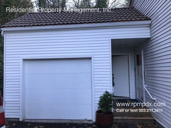 Foto del edificio - 3145 NW Cornell Rd