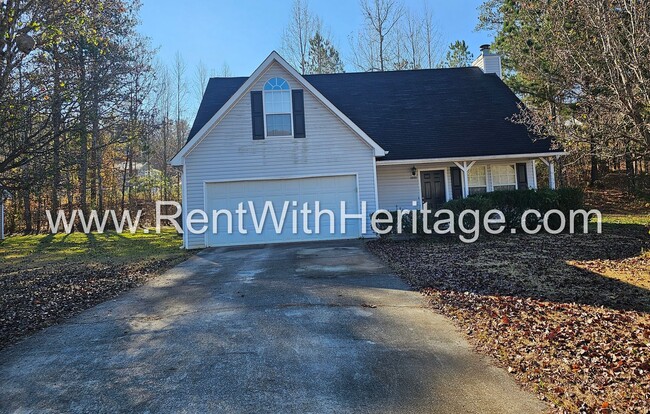 Building Photo - GORGEOUS LAKE VIEW HOME IN POPULAR LAKERIDGE SUBDIVSION! GREAT LOCATION - CLOSE TO EVERYTHING