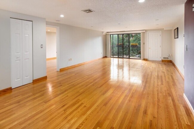 Foto del edificio - 30 Revere Beach Pkwy