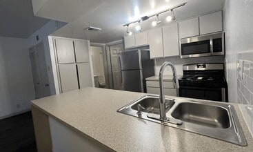 Building Photo - 515 Shoal Creek Blvd