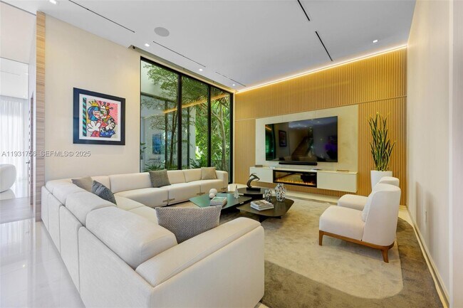 Foto del edificio - 3260 NE 165th St