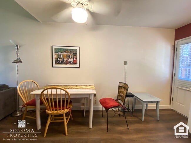 Foto del edificio - Furnished 2bd/2ba Condo!