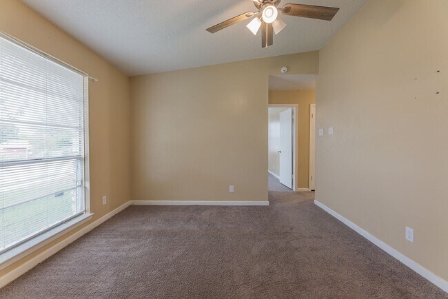 Foto del edificio - 802 Stovall Ave, Killeen, TX