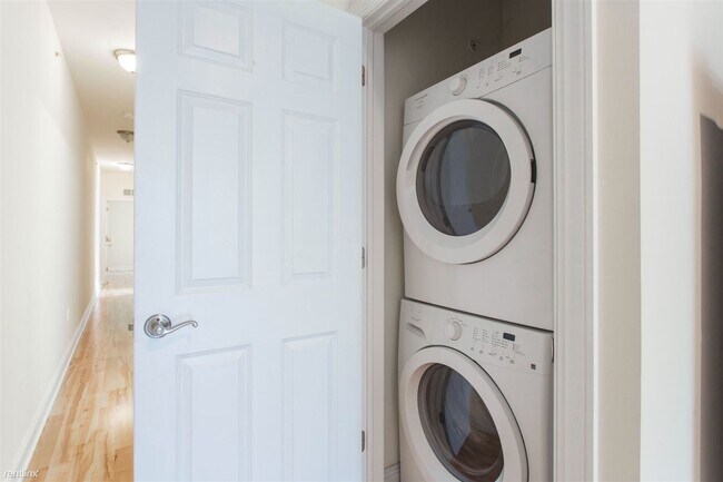 Foto del edificio - 3 br, 1 bath Triplex - 1923 N 7TH ST Unit 3