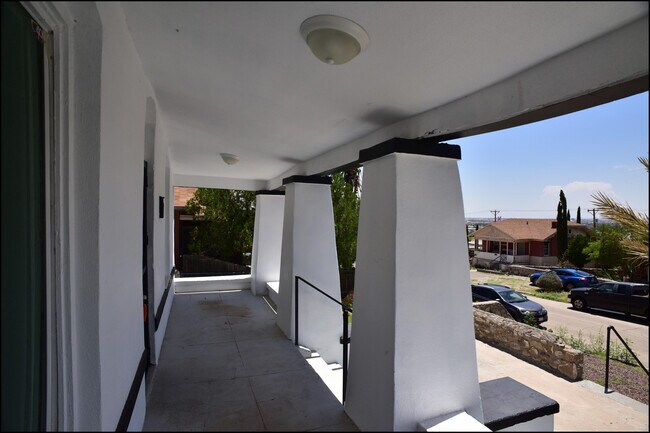 Foto del edificio - 2111 Portland Ave