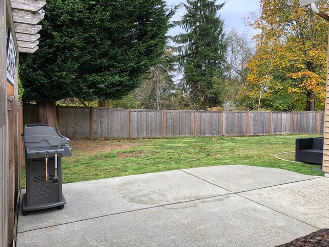 Photo - 6113 144th St SE House